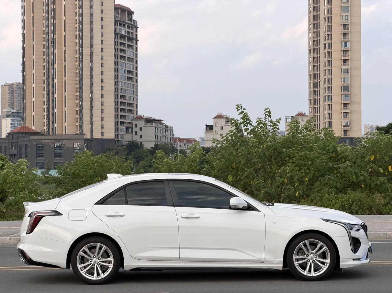 Cadillac 2021 CT4 2.0T 28T fashion (fashion) automatic gear 11