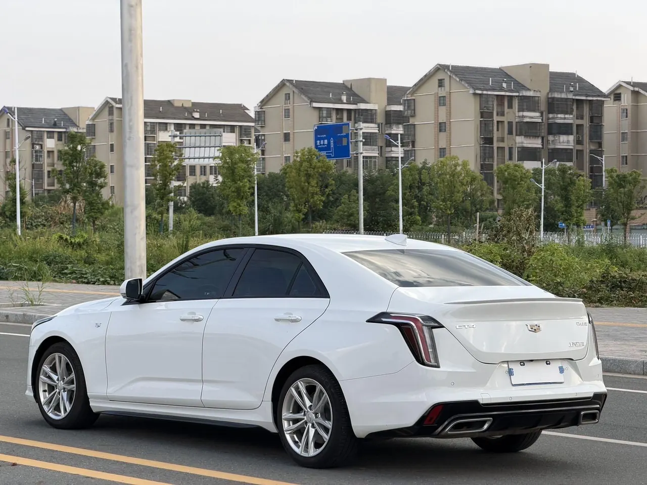 Cadillac 2021 CT4 2.0T 28T fashion (fashion) automatic gear 9