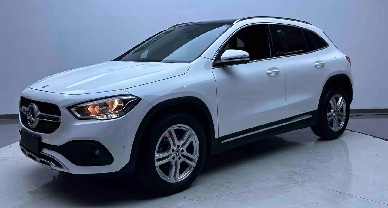 Mercedes Benz 2020 GLA 180 1.3T automatic gear - View 1