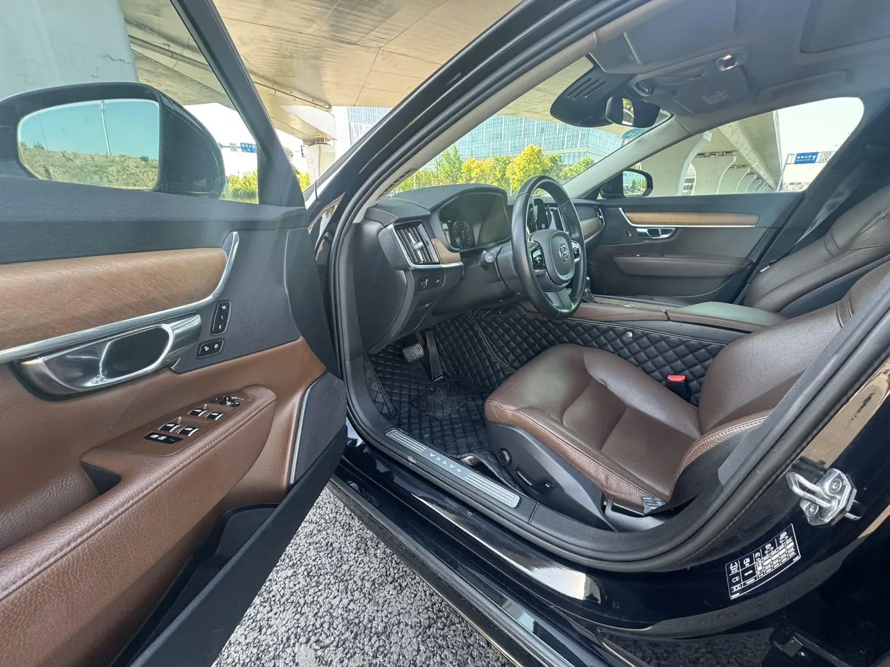 Volvo 2020 S90 2.0T T5 Zhiyi Deluxe Edition Automatic Gear 6