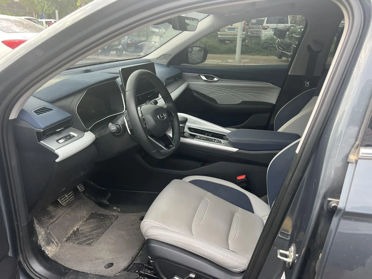 Geely 2021 xingrui 2.0T distinguished model (modified) automatic gear 4