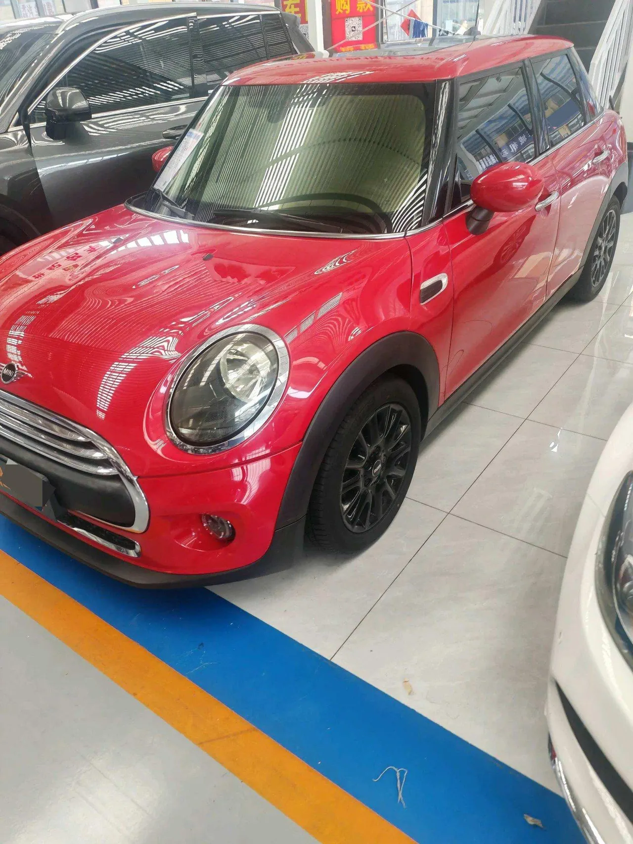MINI Mini 5-Door (Imported) 2020 Mini One 1.5T Automatic Gear - View 1