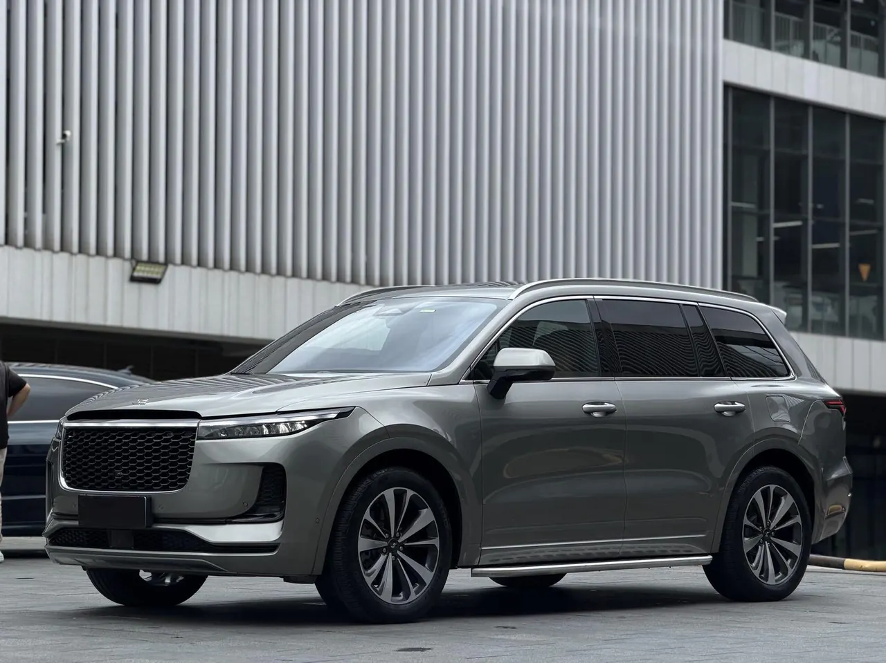 Li 2021 ONE 1.2T extended range 6-seat automatic gear - View 1