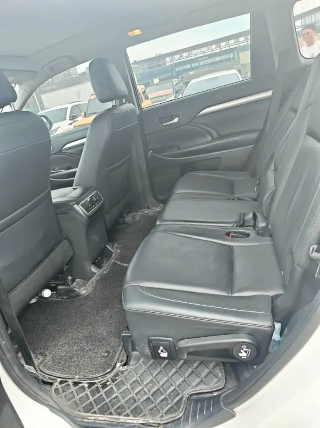 Toyota 2021 Highlander 2.0T 4-wheel drive deluxe 7-seat automatic gear 6