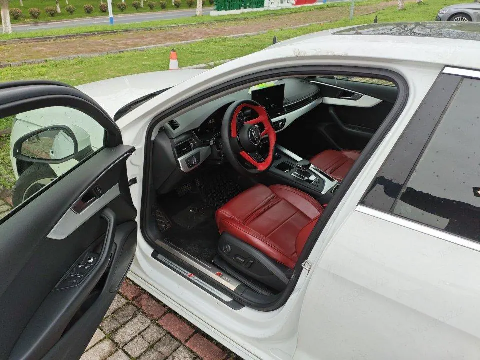 Audi 2020 A4L 2.0TFSI 40TFSI Fashion Dynamic Automatic 4