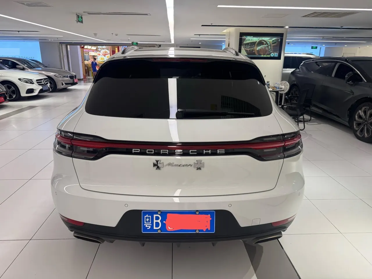 Porsche Macan (Imported) 2021 Macan 2.0T Automatic Gear 5