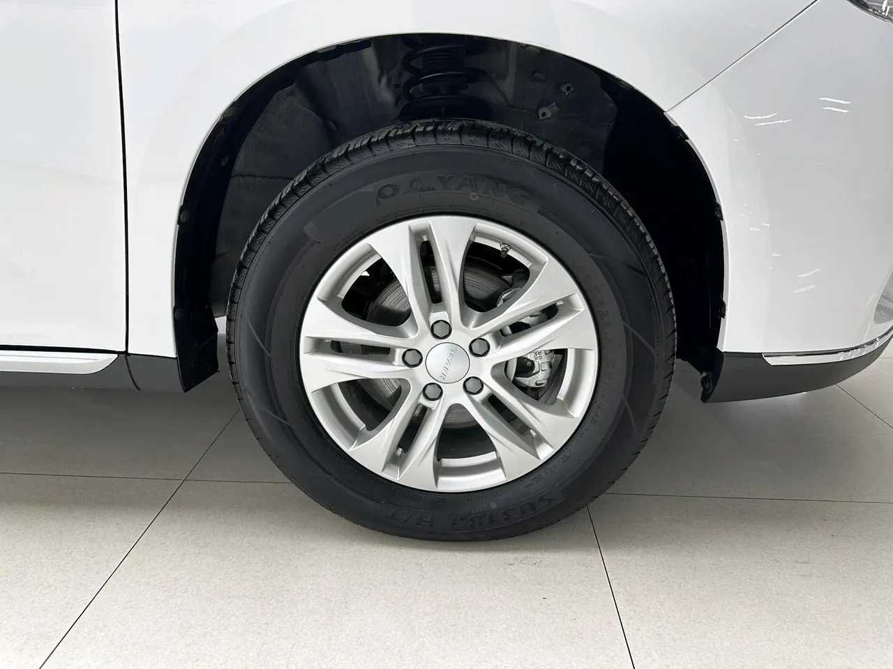 Haval 2023 M6 PLUS 1.5T Elite Smart Joint Automatic Gear 5