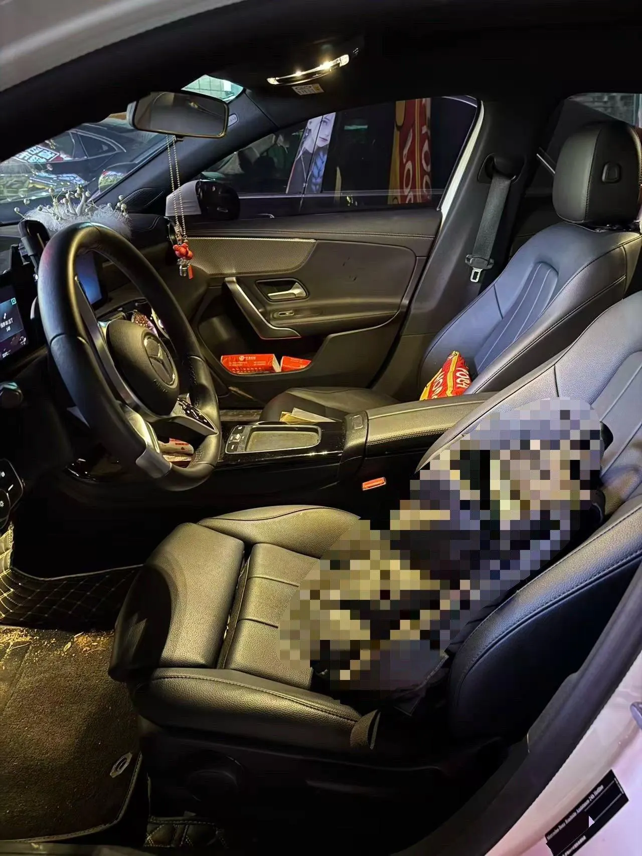 Mercedes Benz Class A 2023 A 180 L 1.3T automatic gear 3