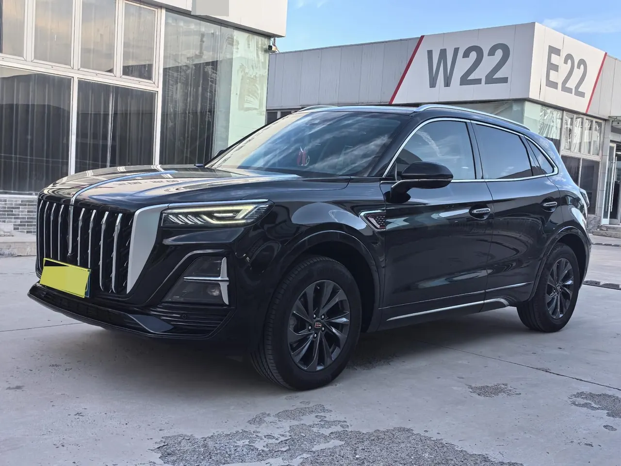 Open image lightbox: HongQi 2025 HS5 2.0T Two-Drive Flag Enjoy Pro Edition Automatic Gear