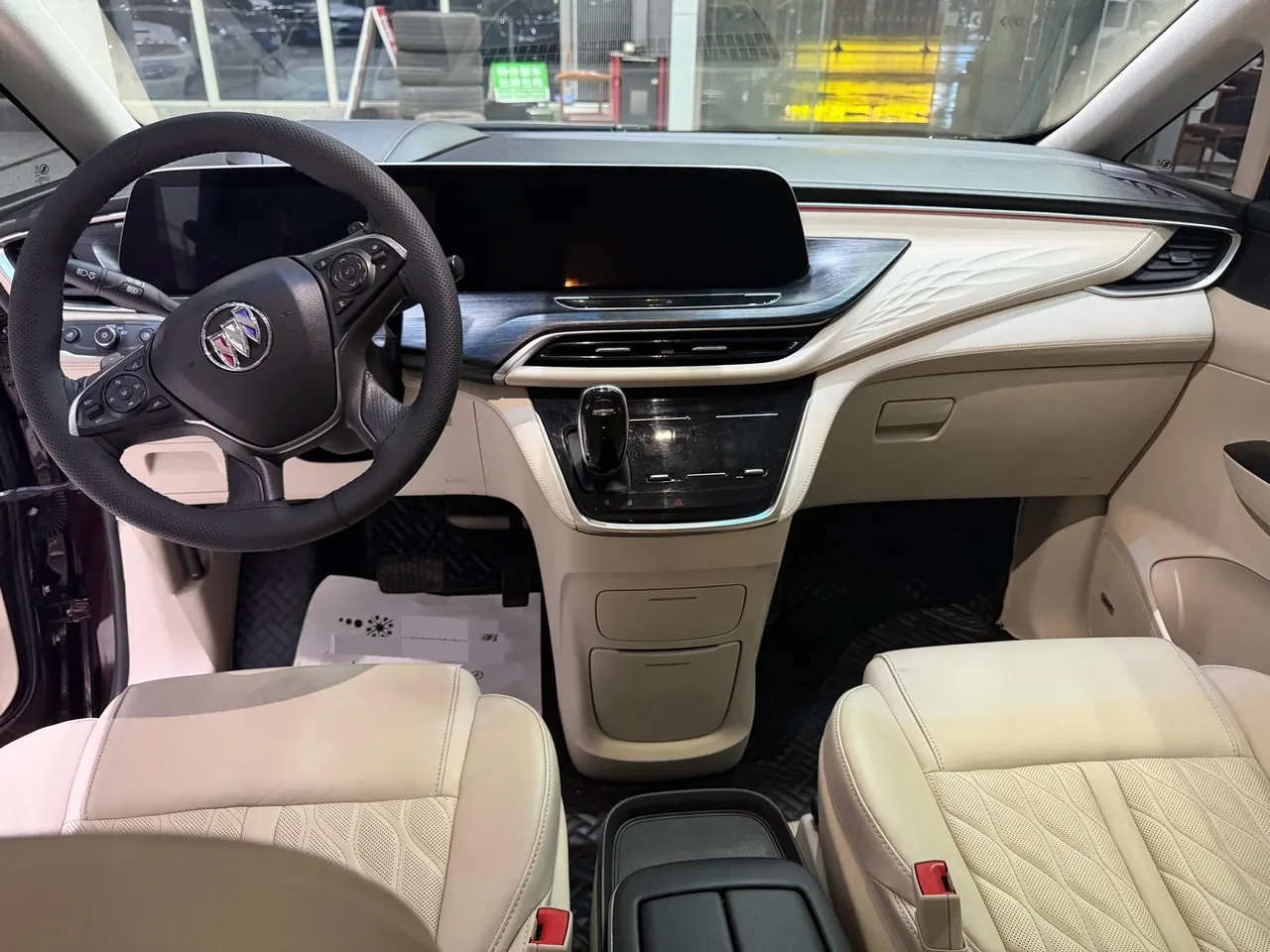 Buick 2020 GL8 Avenir 2.0T Six-seat Sage Edition Automatic Gear 12