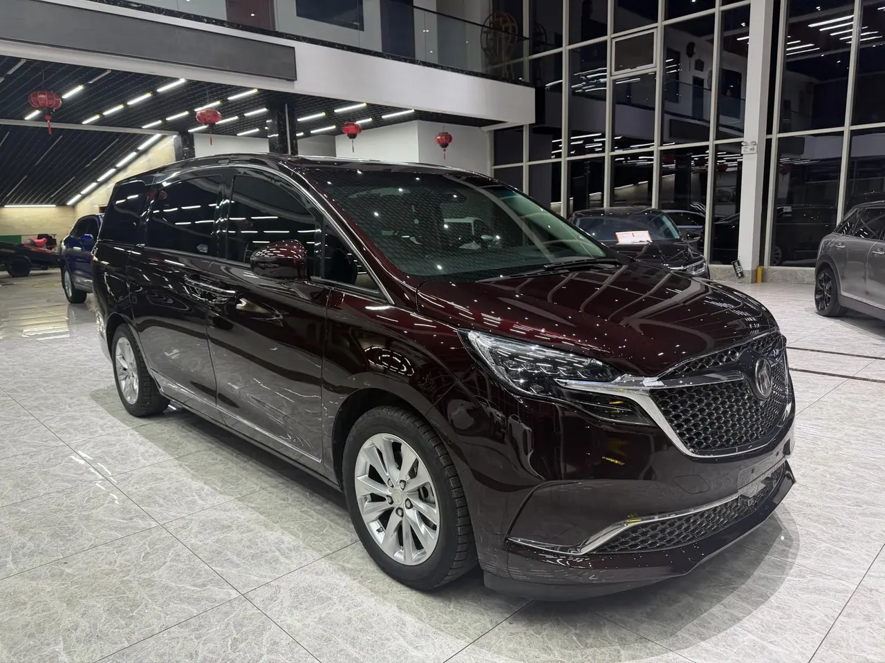 Buick 2020 GL8 Avenir 2.0T Six-seat Sage Edition Automatic Gear 3