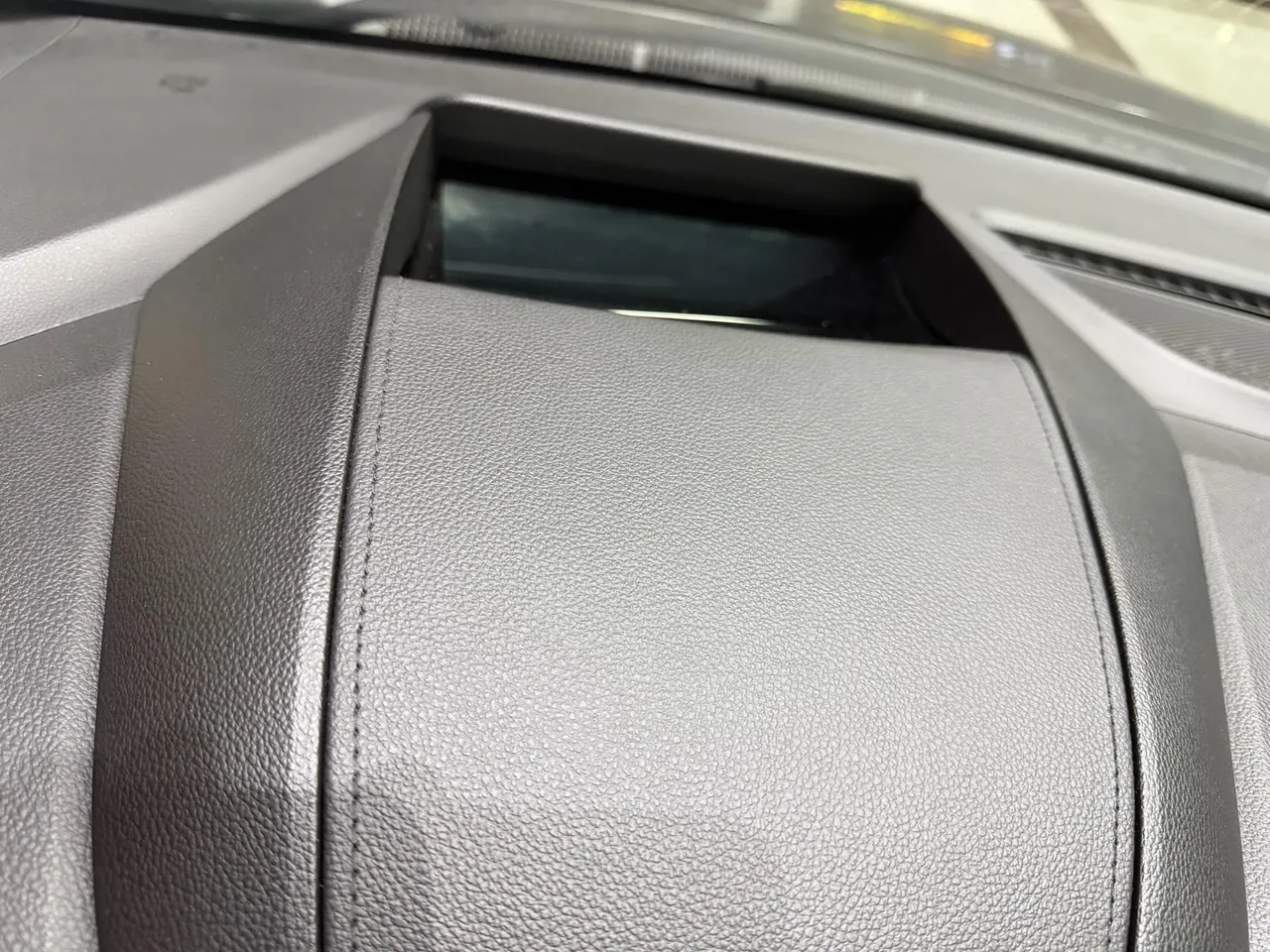 Buick 2020 GL8 Avenir 2.0T Six-seat Sage Edition Automatic Gear 9