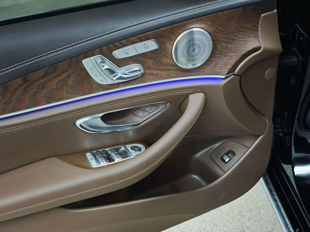 Mercedes Benz E Class 2023 E 300 L 2.0T Luxury Automatic Gear 6