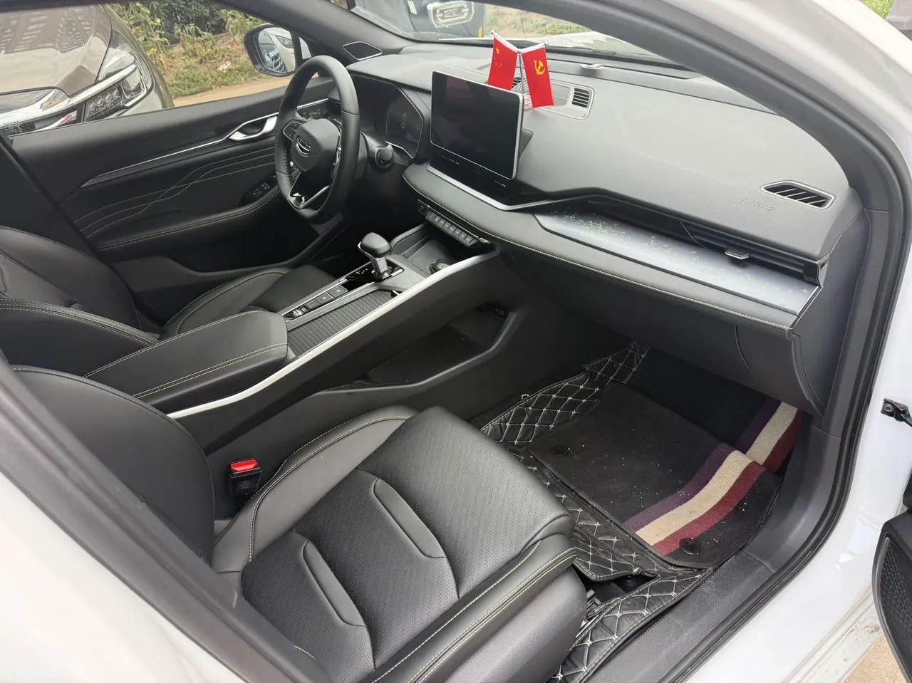 Geely 2023 xingrui 1.5TD rocking version of automatic gear 4