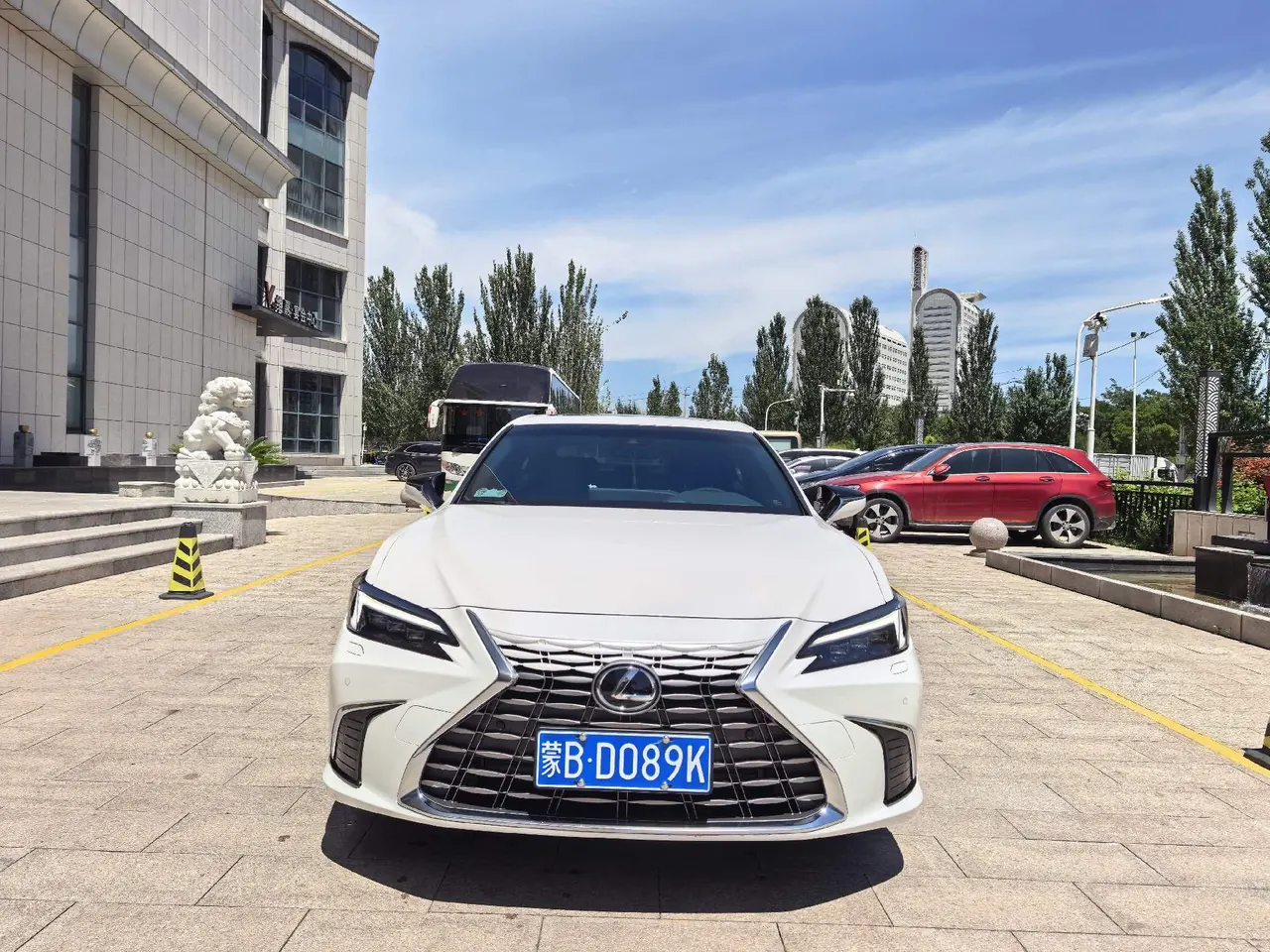 Lexus ES (Imported) 2025 ES300h 2.5 Stepless Premium Edition Automatic Gear 2