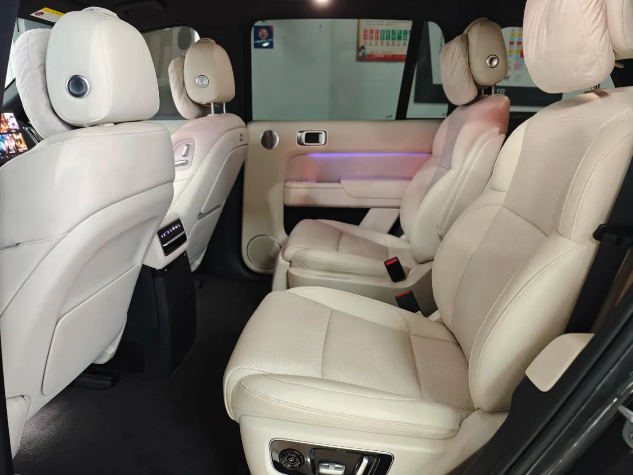 Li 2022 L9 1.5T Max Edition Automatic Gear 8