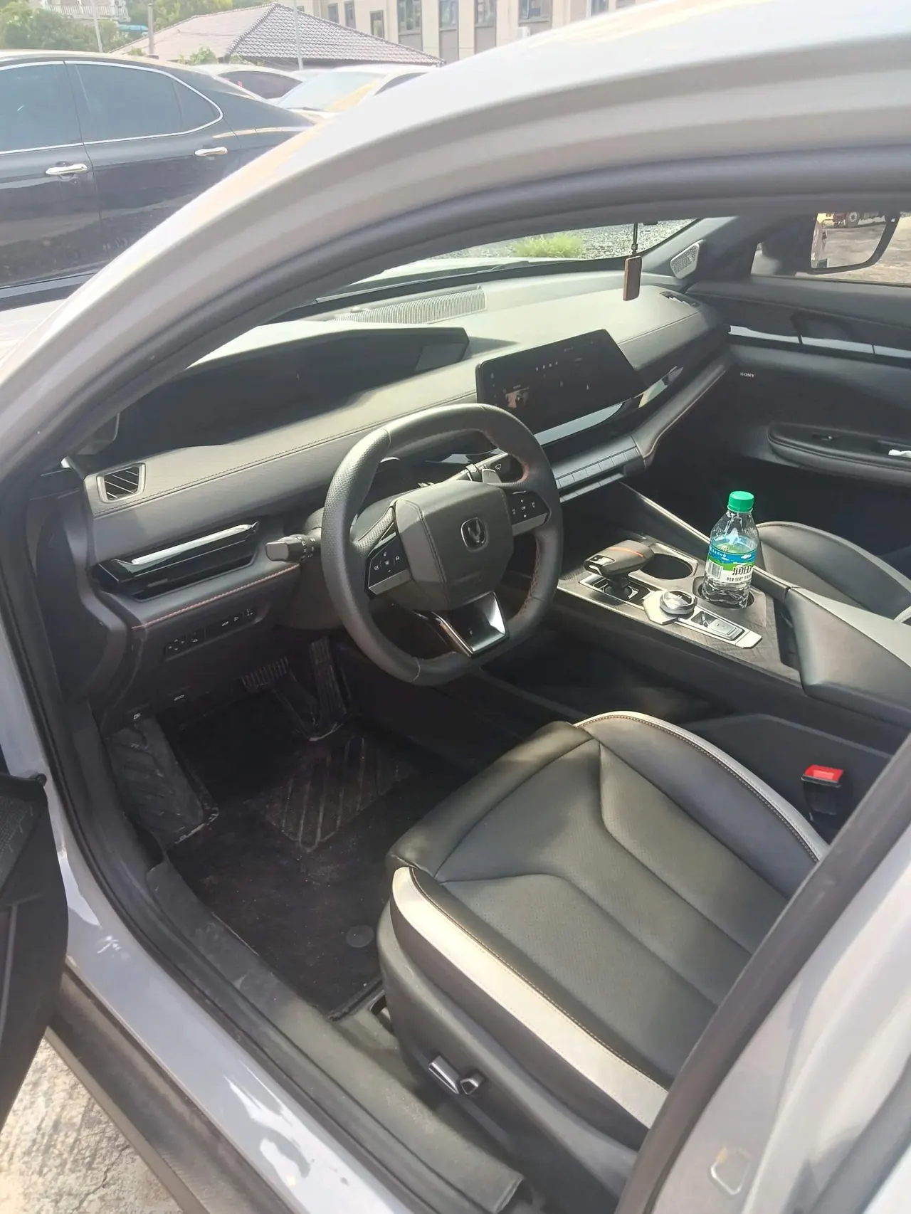 ChangAn 2023 UNI-V 1.5T honorable automatic gear 5
