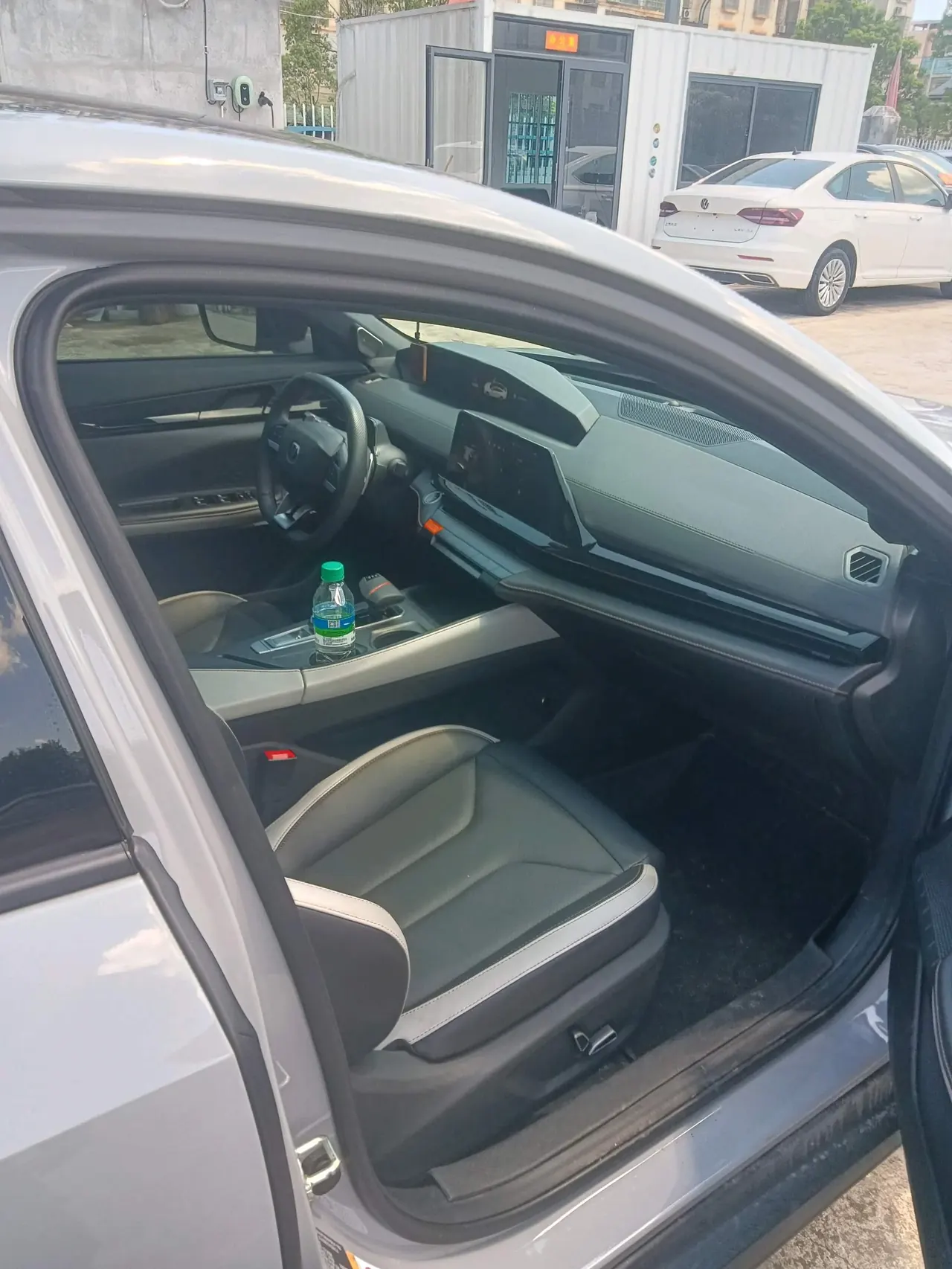 ChangAn 2023 UNI-V 1.5T honorable automatic gear 7