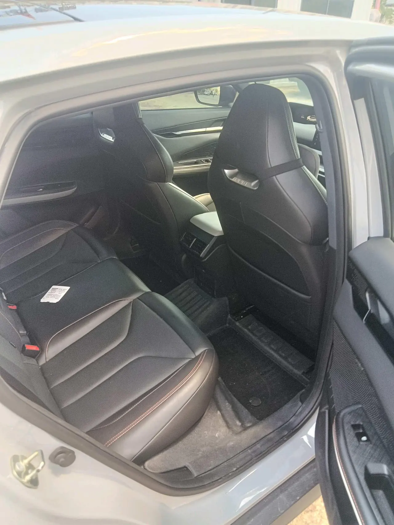 ChangAn 2023 UNI-V 1.5T honorable automatic gear 8
