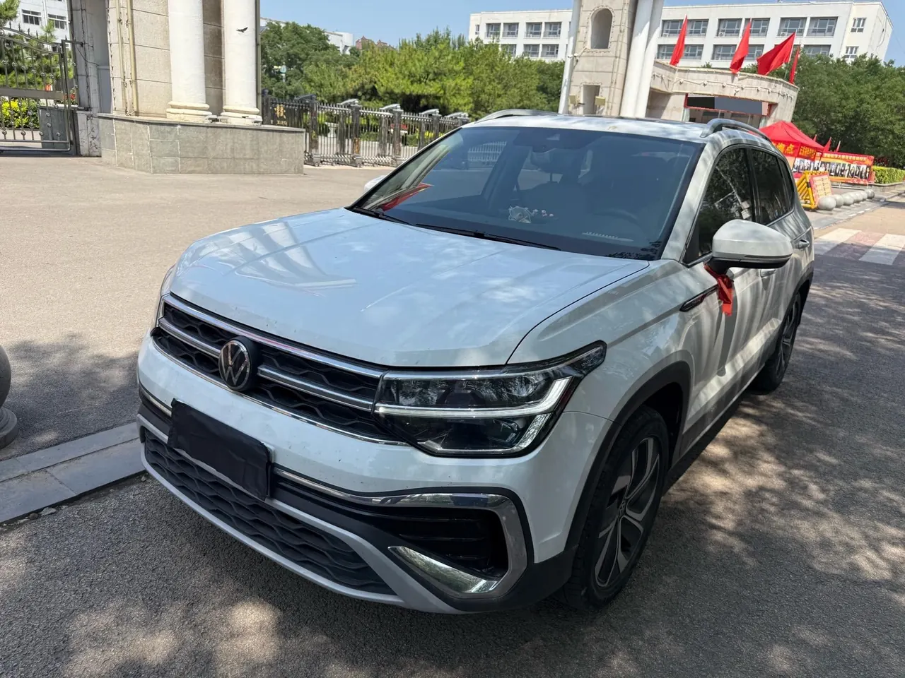 Volkswagen 2023 Tuyue 1.5TSI 300TSI Two-Drive Full Moon Edition Automatic Gear - View 1