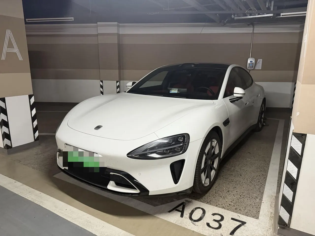MI 2024 SU 7 830km Rear Drive Ultra Long Endurance High-end Smart Drive Pro Edition Automatic Gear - View 1