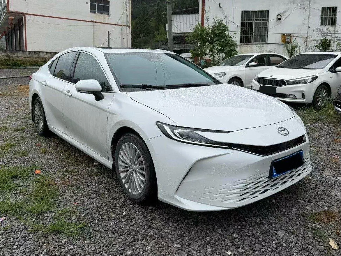 Toyota 2024 Camry Dual Engine 2.0HXS CVT Sport PLUS Edition Automatic Transmission 2