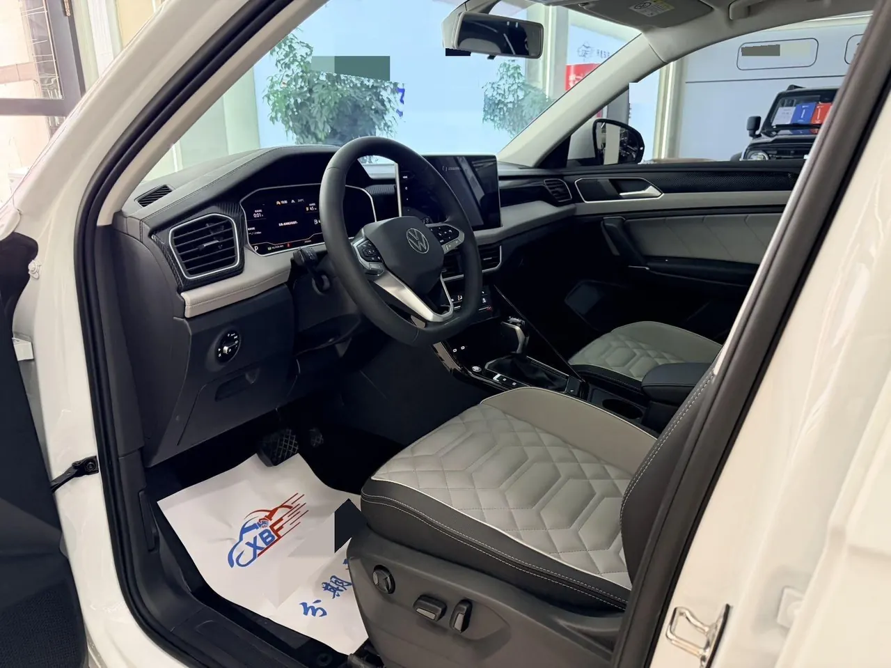 Volkswagen 2025 Tanyue 1.5TSI 300TSI All-Share Automatic Gear 3
