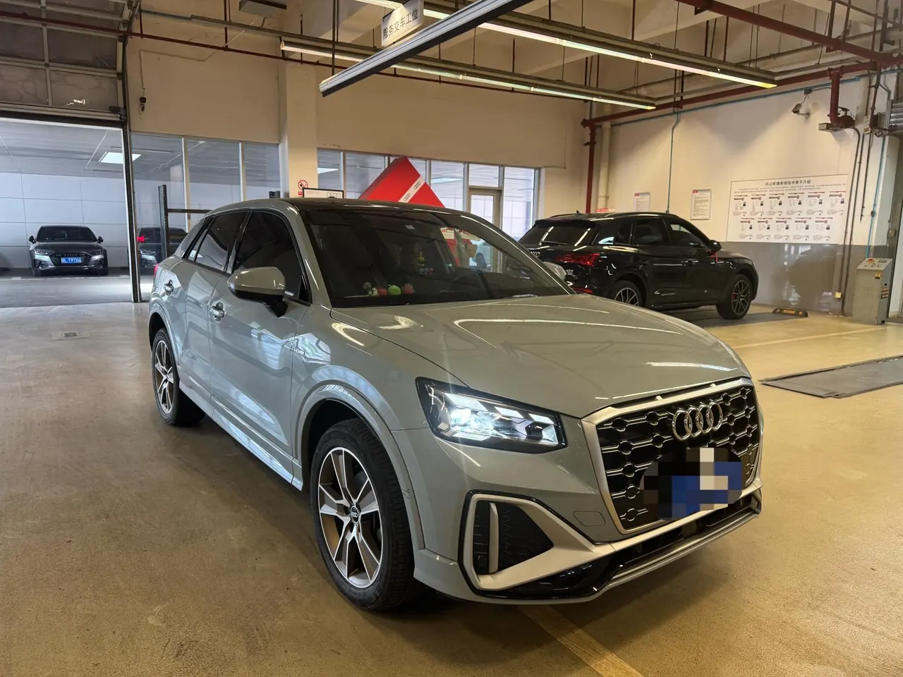 Audi 2022 Q2L 1.4TFSI 35TFSI Fashion Dynamic Automatic 2