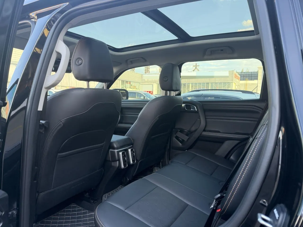Haval 2022 big dogs 1.5T two-wheel-drive border animal husbandry version automatic gear 3
