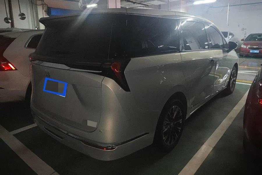 Buick 2025 GL8 ES Lu Zun 48V 2.0T Premium Edition Automatic Gear 2