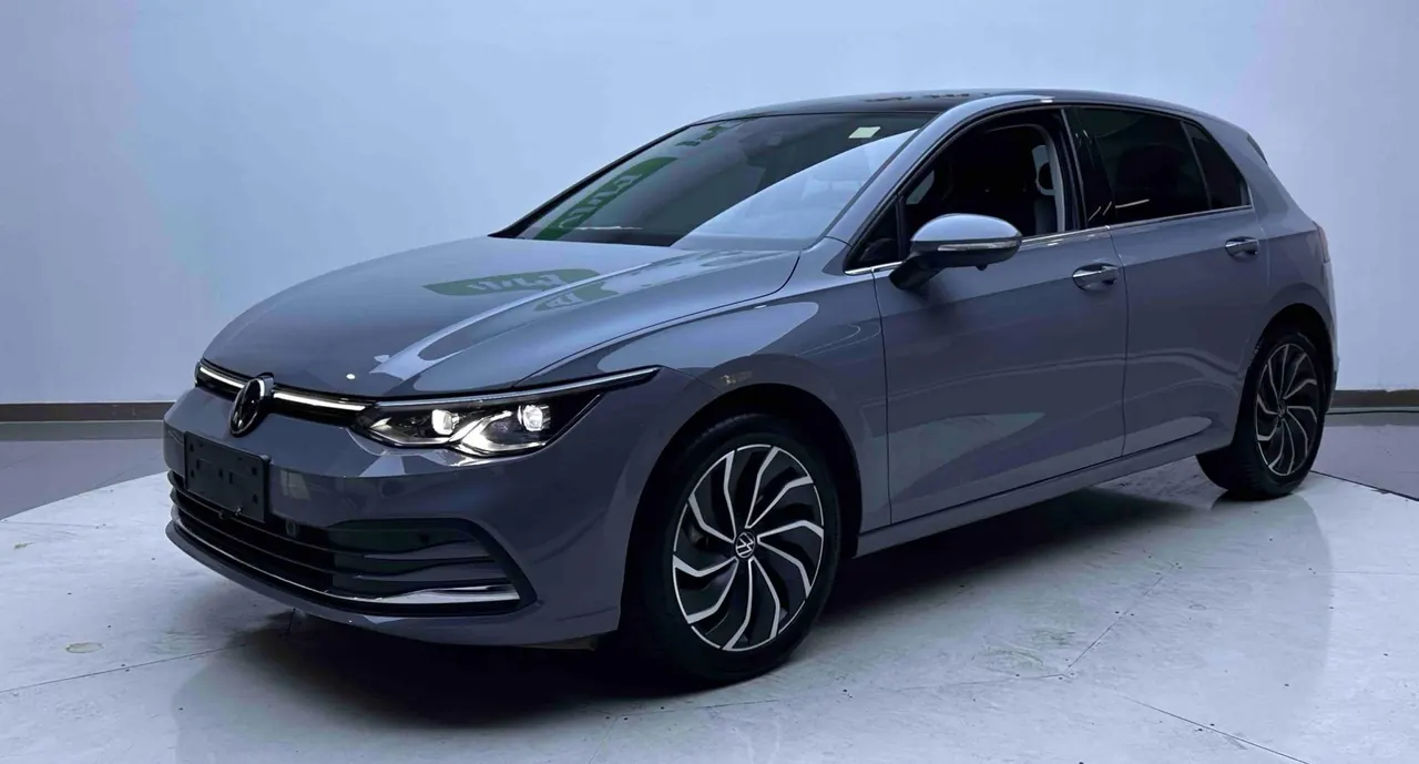Volkswagen 2021 Golf 8 PRO 1.4TSI 280TSI Automatic - View 1