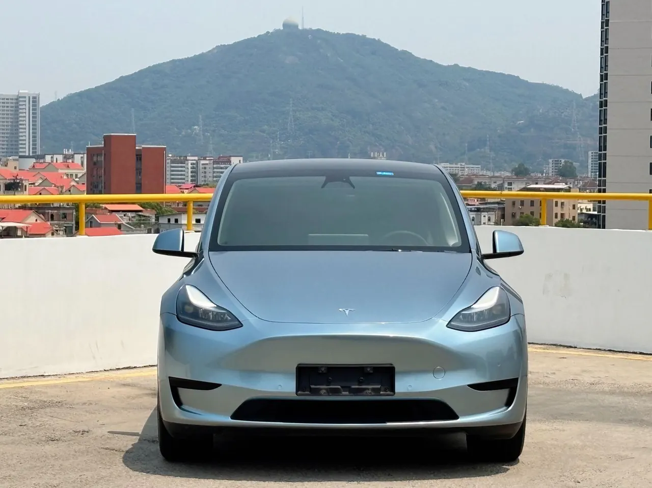 Tesla 2023 Model Y rear-wheel drive version automatic transmission 2