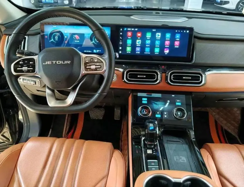 Jetour 2025 X70 PLUS 1.5T Deluxe Surging Edition 7-seat Automatic Gear 6