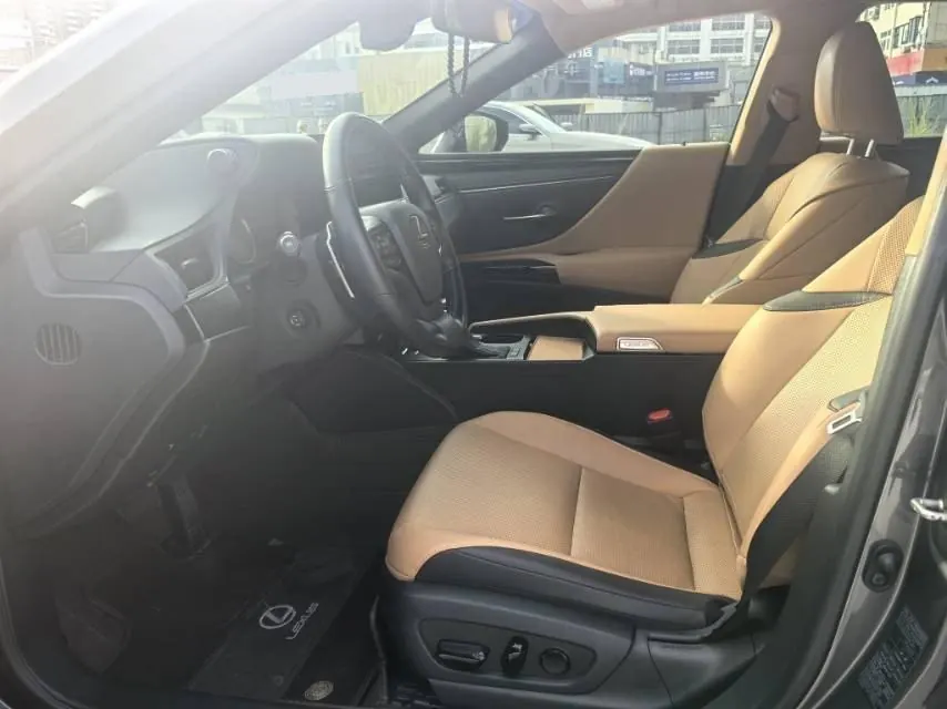 Lexus ES (Imported) 2023 ES200 2.0 Stepless Deluxe Edition Automatic Gear 5