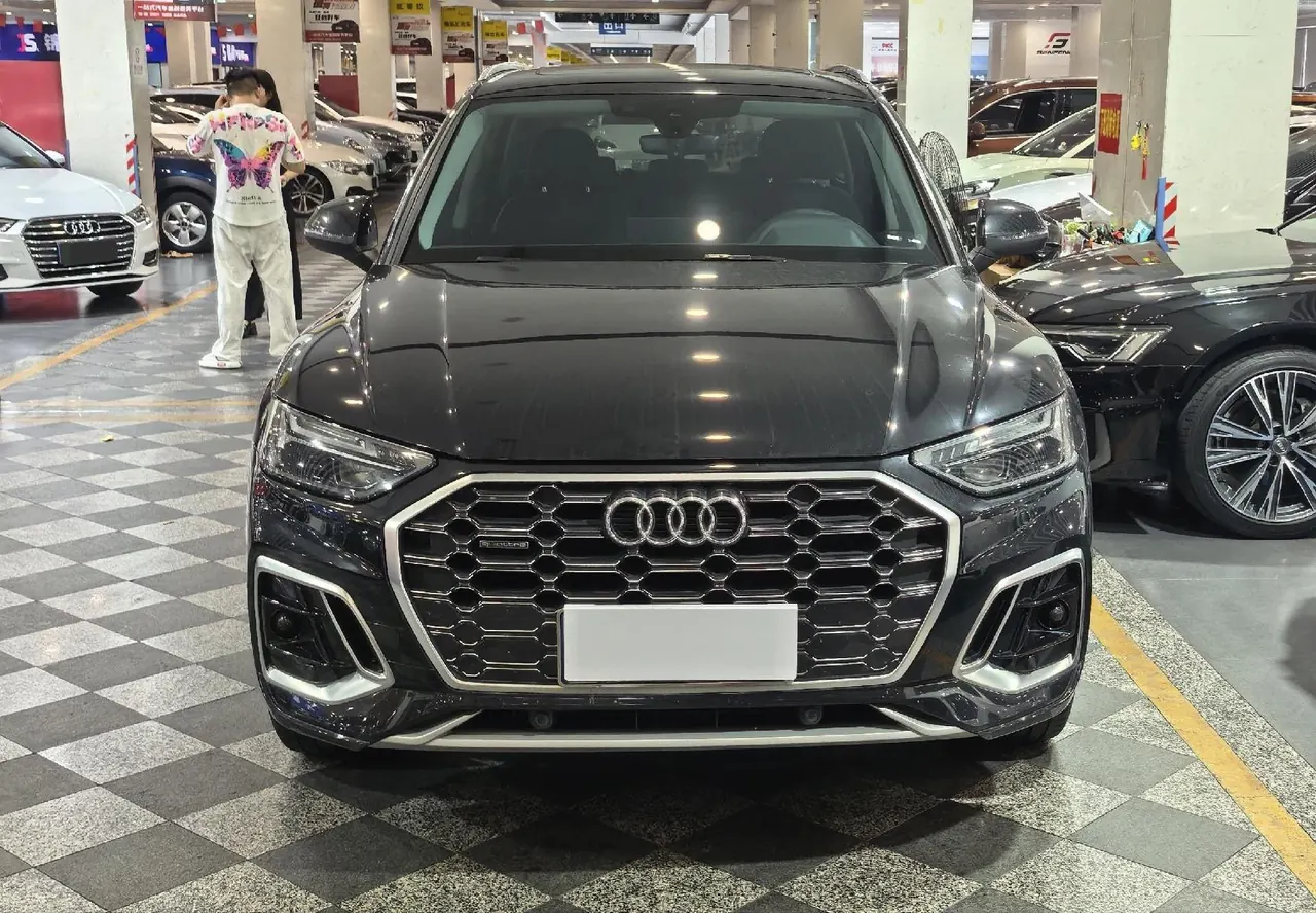 Audi 2022 Q5L 2.0TFSI 40TFSI Fashion Dynamic Automatic 2