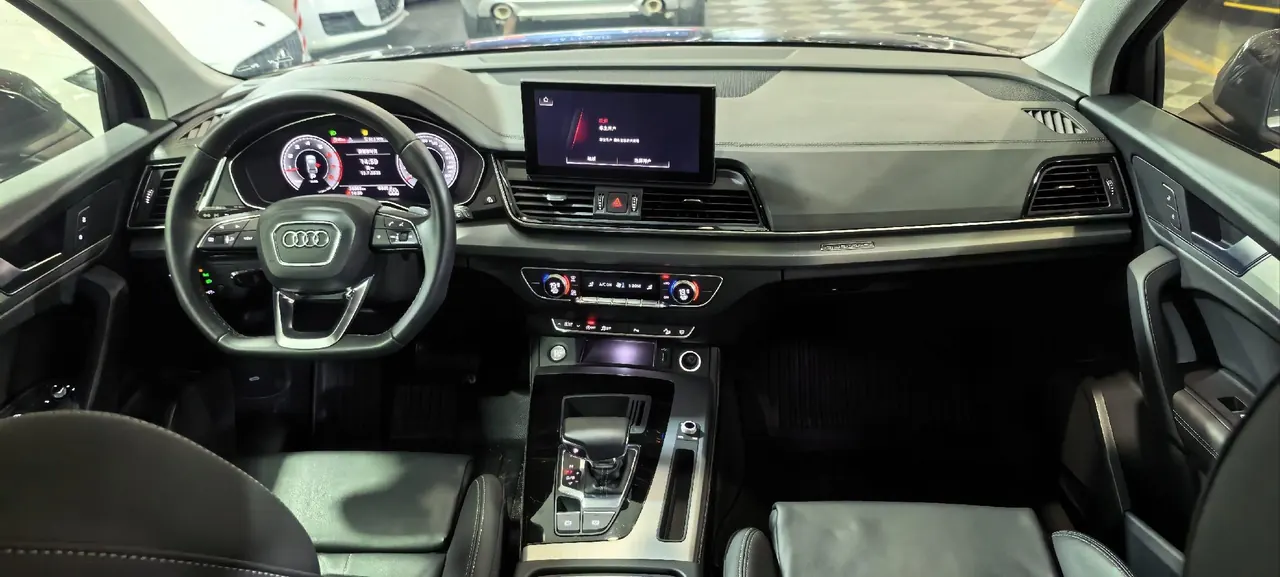 Audi 2022 Q5L 2.0TFSI 40TFSI Fashion Dynamic Automatic 9