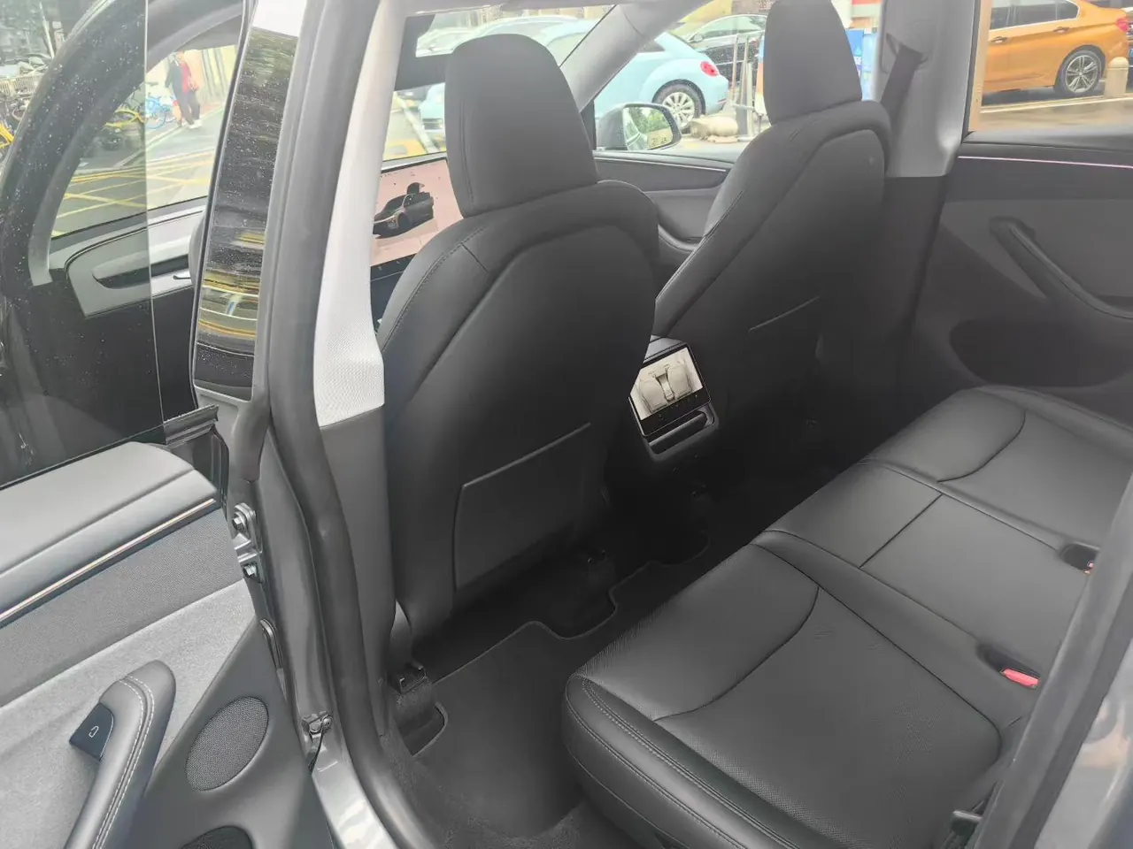 Tesla 2025 Model Y rear-wheel drive version automatic transmission 5