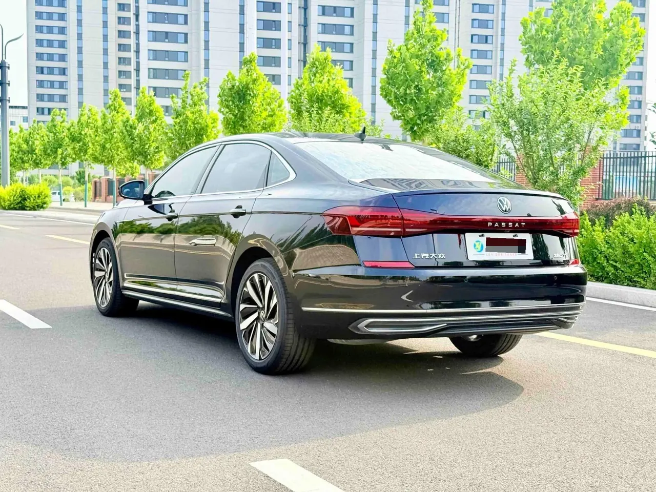 Volkswagen 2025 Passat 2.0TSI 380TSI Subut Long Yao Edition Automatic Gear 3
