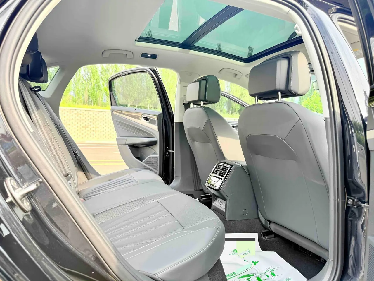 Volkswagen 2025 Passat 2.0TSI 380TSI Subut Long Yao Edition Automatic Gear 4