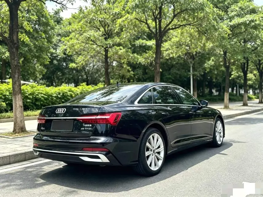 Audi 2023 A6L 2.0TFSI 45TFSI Selected Dynamic Automatic 5