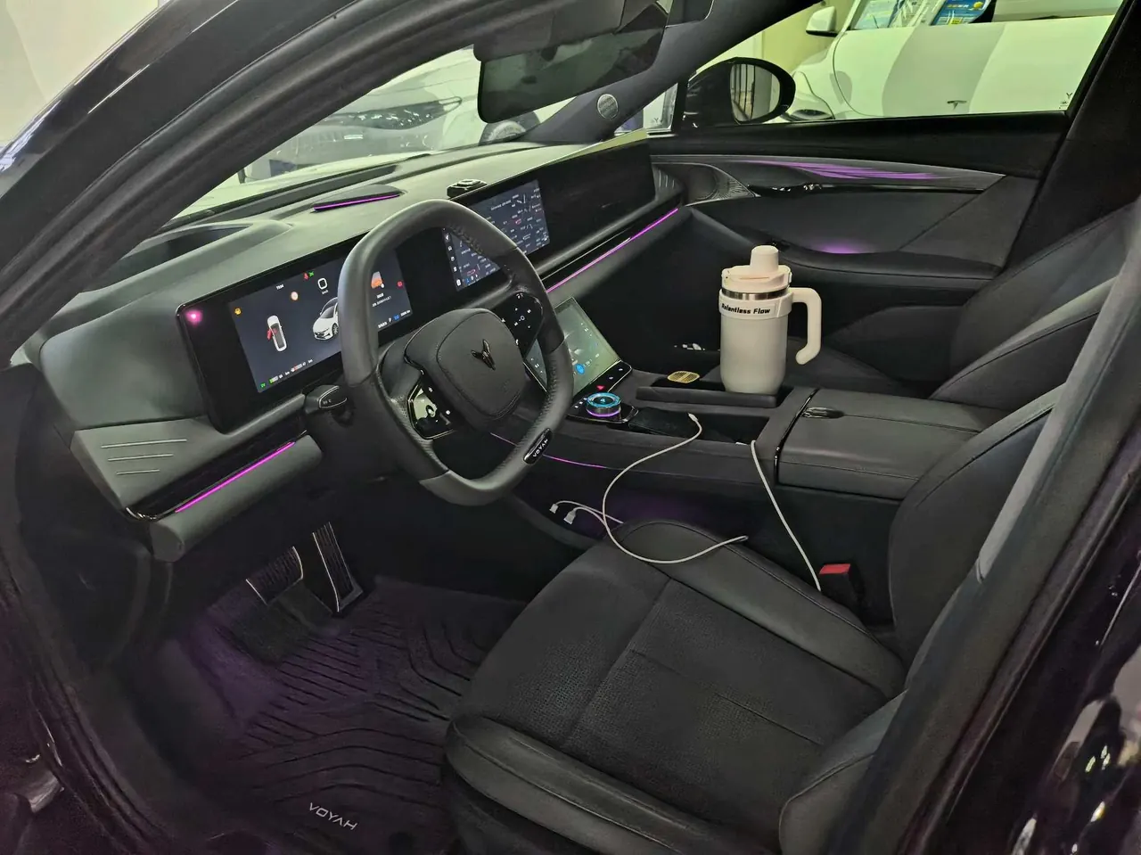 Voyah 2024 models chasing light PHEV 1.5T four-wheel drive ultra-long endurance flagship automatic gear 5