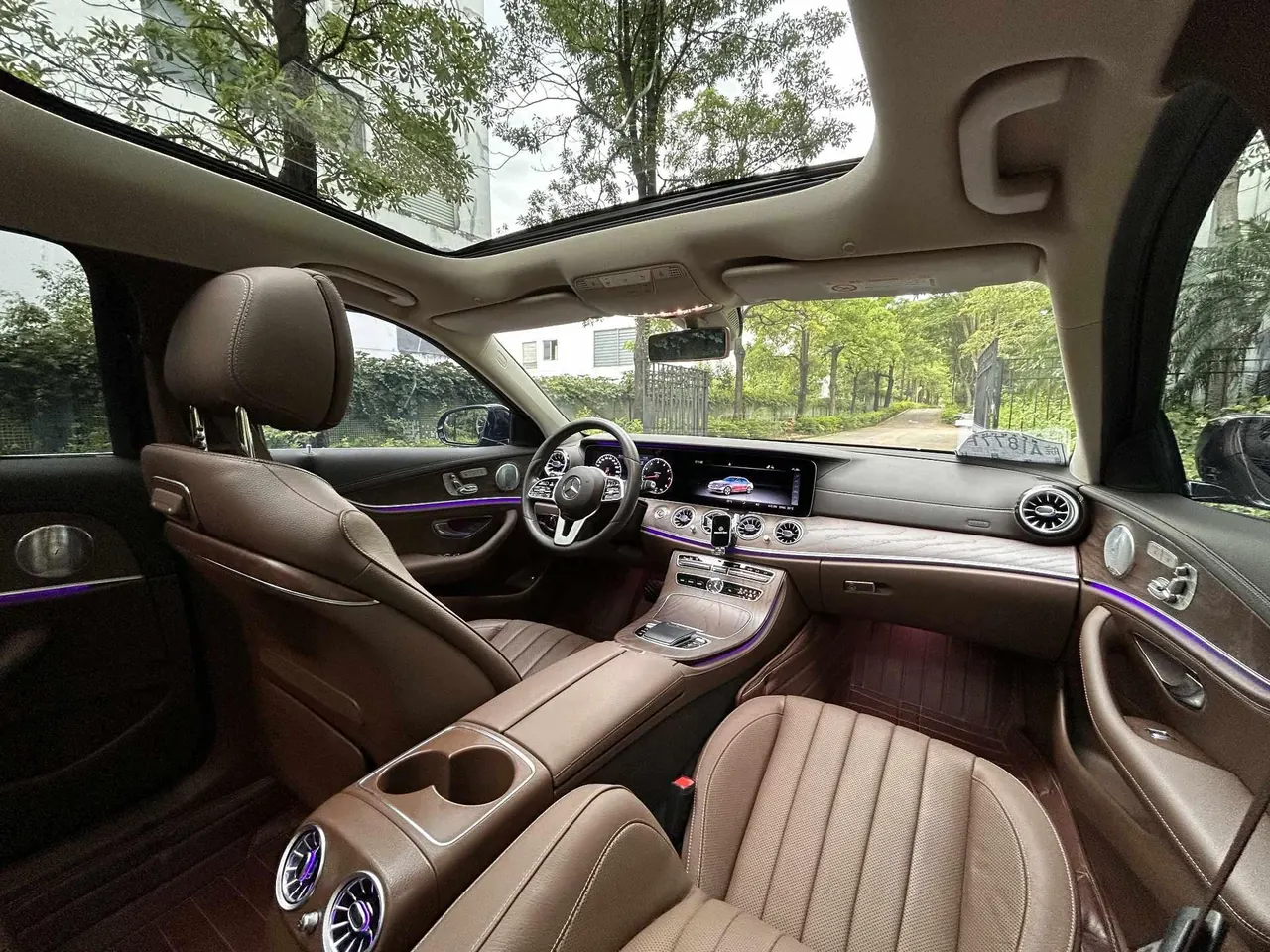 Mercedes Benz E Class 2020 E 300 L 2.0T Luxury Automatic Gear 13