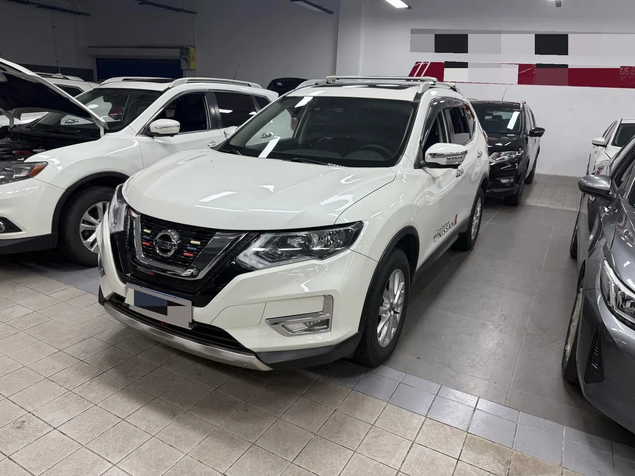 打开图片灯箱:Nissan 2020 Qijun 2.0 Stepless XL ITS Two-Drive Comfort Edition Automatic Gear