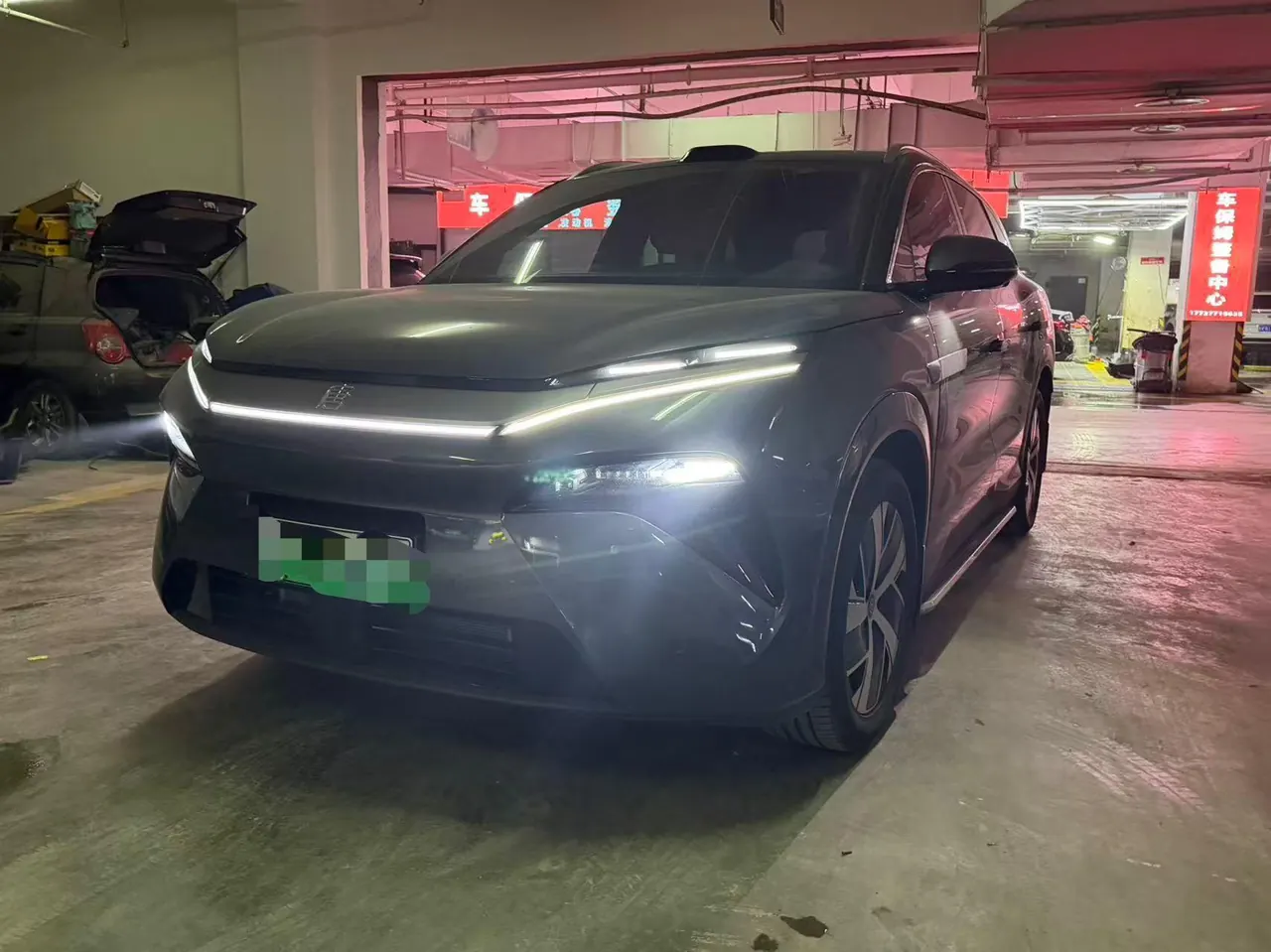 Open image lightbox: BYD 2025 Tang L DM 1.5T stepless 200KM four-wheel drive laser Radar flagship automatic gear