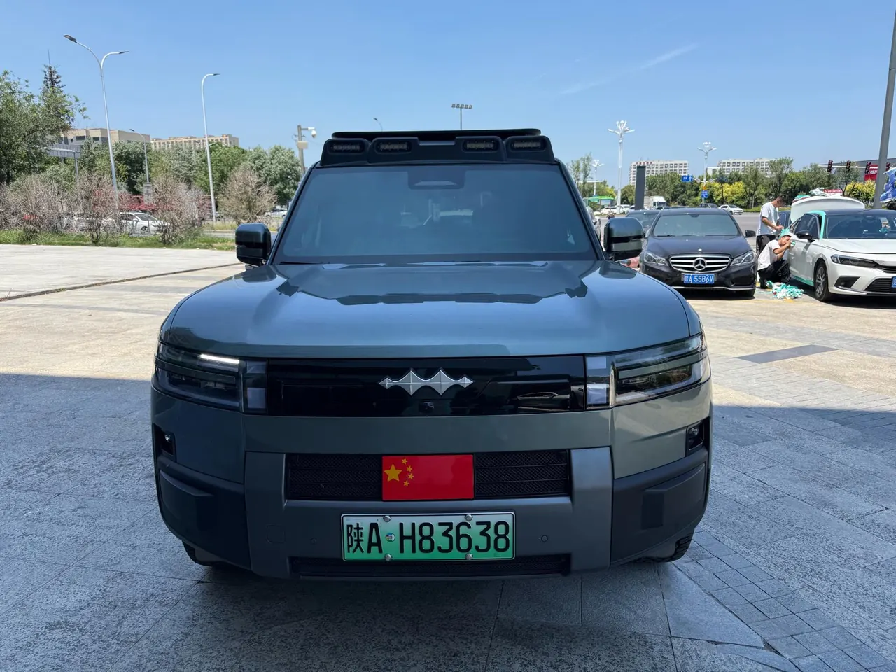 FangChengBao 2025 Titanium 7 1.5T Stepless 200KM Two-Drive Max Edition Automatic Gear 2