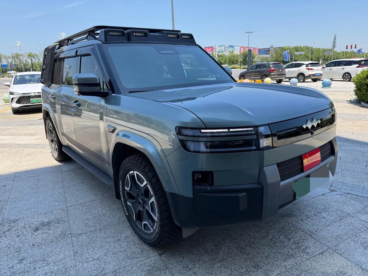 FangChengBao 2025 Titanium 7 1.5T Stepless 200KM Two-Drive Max Edition Automatic Gear 3
