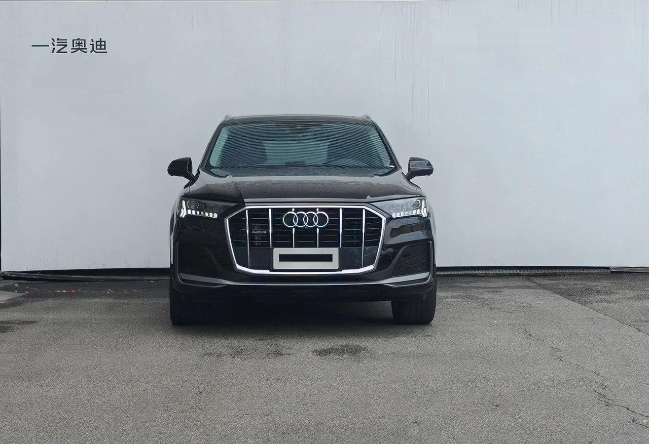 Audi Q7 (Imported) 2023 Q7 2.0TFSI 45TFSI Quattro S line Sports Automatic 2