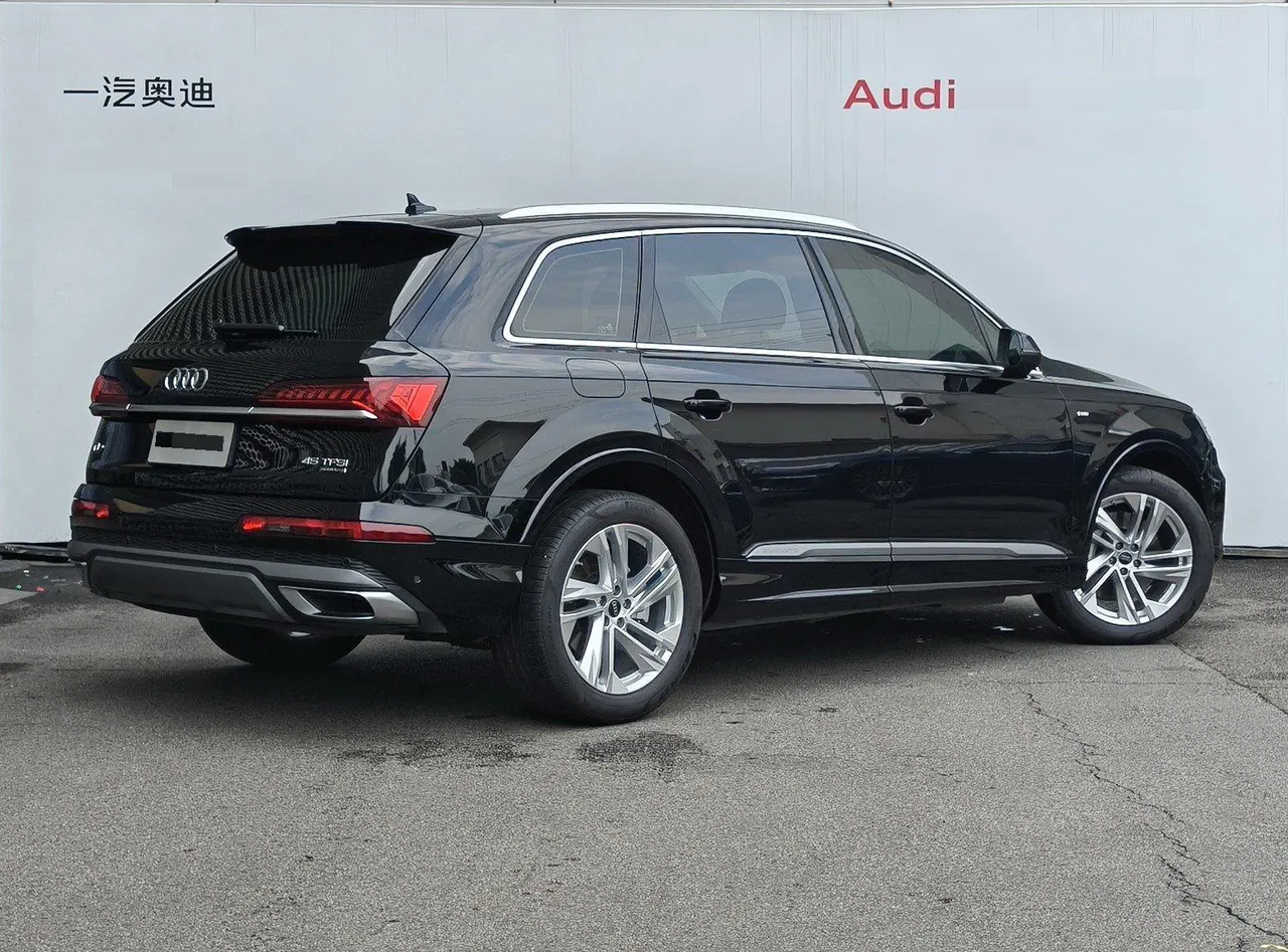 Audi Q7 (Imported) 2023 Q7 2.0TFSI 45TFSI Quattro S line Sports Automatic 4