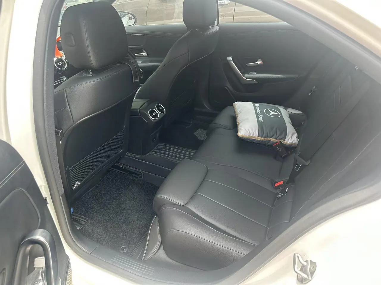 Mercedes Benz Class A 2022 A 200 L 1.3T Dynamic Automatic 5