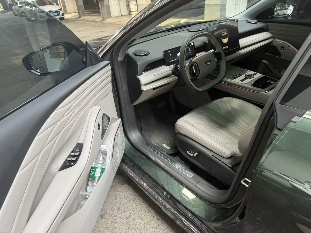Geely Galaxy 2026 Xingyao 8 EM-i 1.5 Voyager Sailing Edition Automatic Gear 2